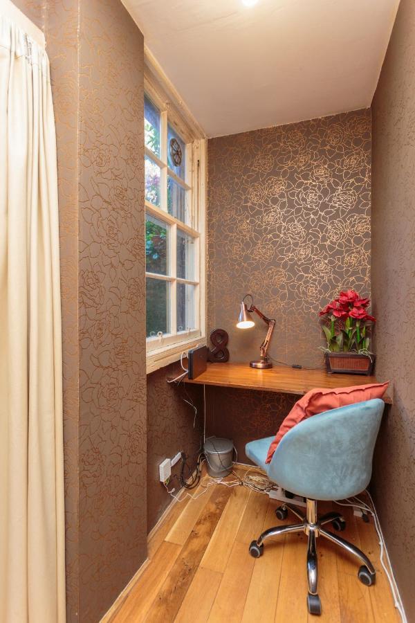 Апартаменты Beautiful Hideout In Center Of Эдинбург Экстерьер фото